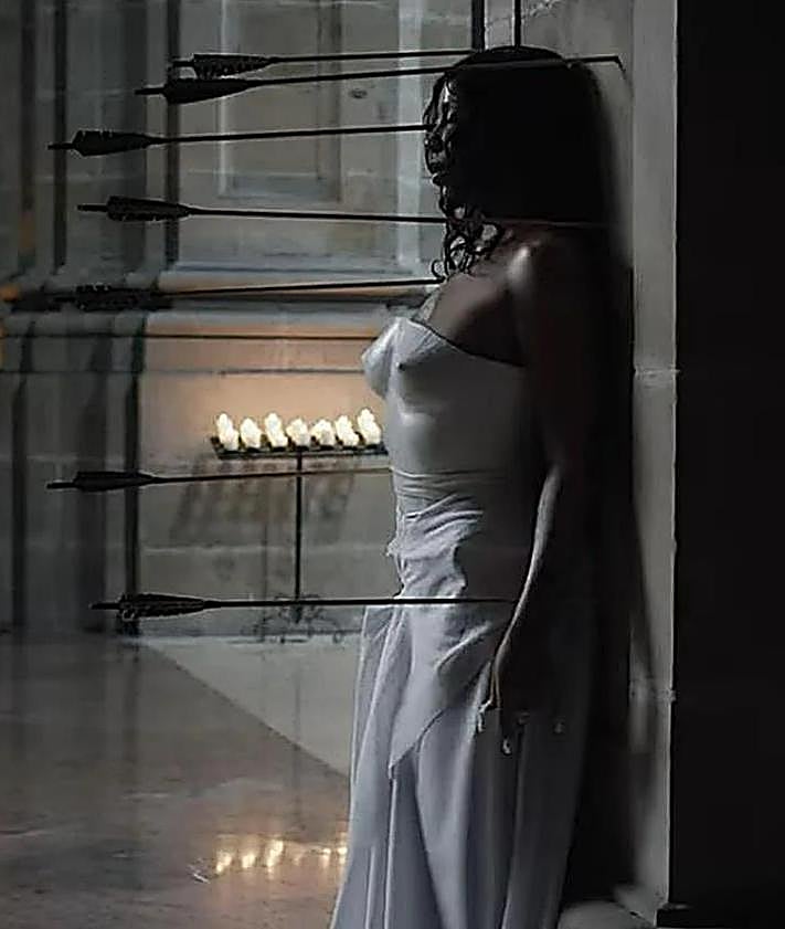 İkincil görüntü 2 - Video klipten görüntüler.