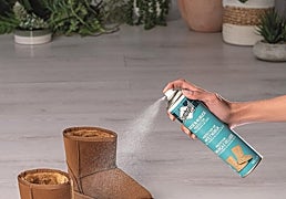 Alarga la vida de tu calzado con estos sprays protectores que repelen la lluvia, la humedad y la suciedad