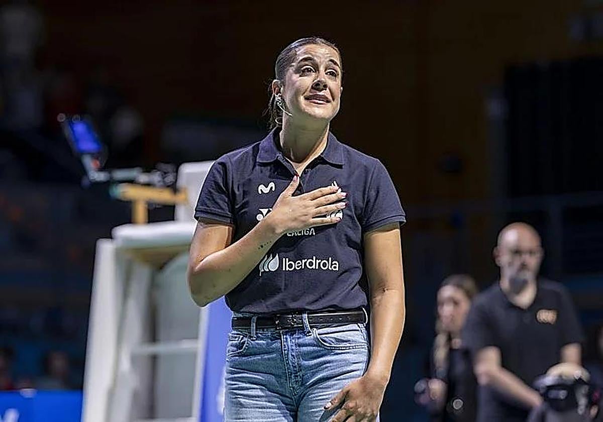 Con lágrimas y un emotivo recuerdo a su padre fallecido; así se despide Carolina Marín del bádminton
