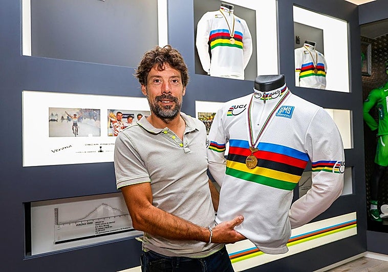 Detenido el exciclista cántabro Óscar Freire por un presunto delito de maltrato a su mujer