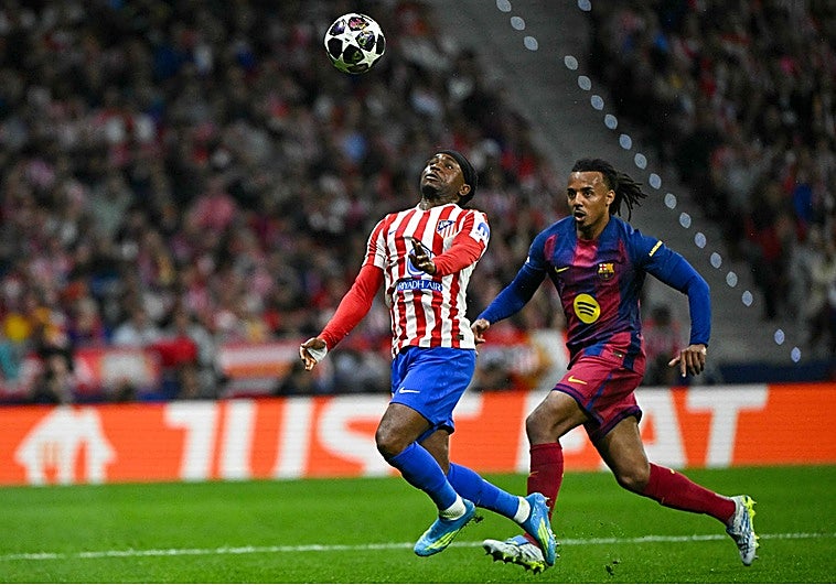 Lookman resucita al Atlético en el Metropolitano