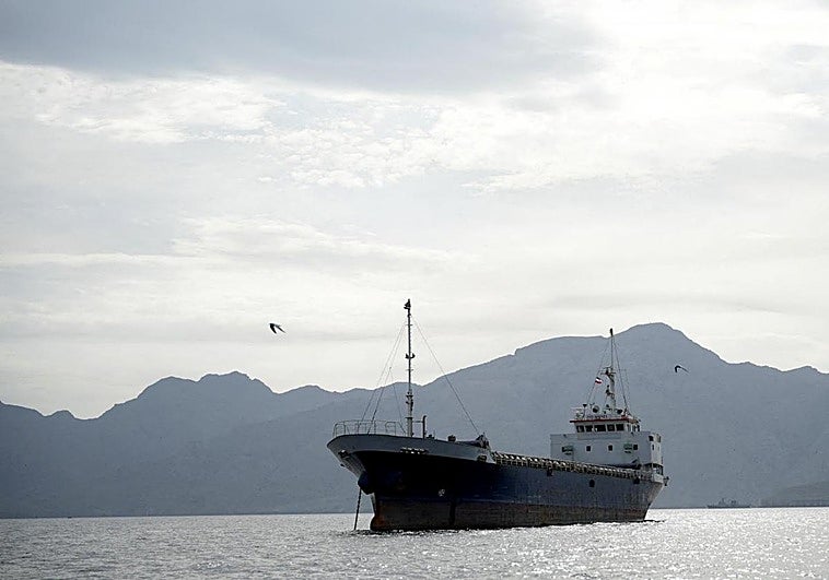 Última hora de la guerra en Oriente Medio | Dos petroleros sancionados por EE UU atraviesan el estrecho de Ormuz pese al bloqueo de Trump