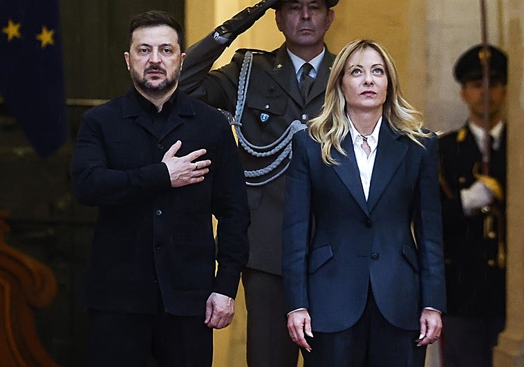 Meloni renueva el apoyo a Zelenski y le pide fabricar drones de manera conjunta