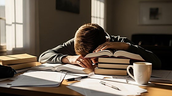 «Siesta del estrés»: por qué tu cerebro te obliga a dormir cuando estás agobiado
