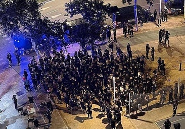 Polis, Kupa finali öncesinde Sevilla'nın merkezinde ultralar arasında çıkan kavgayı önledi