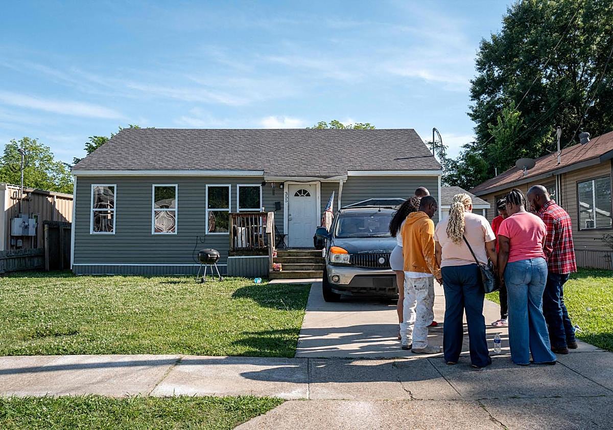 Imagen principal - El hombre que mató a tiros a ocho niños en Luisiana era el padre de siete de ellos