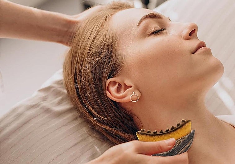 Cepillos para deshinchar la cara, la última moda ‘beauty’ que divide a las expertas en belleza