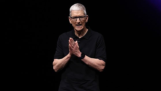 Apple cierra la etapa de Tim Cook como CEO y coloca a John Ternus al frente