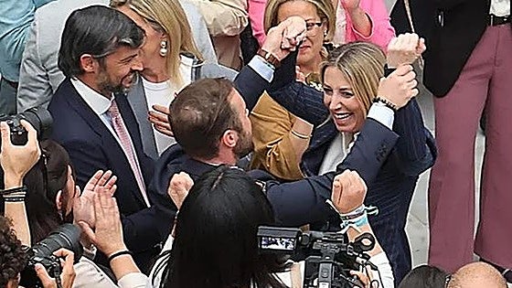 María Guardiola, investida: del 'no' a Vox a gestionar la 'prioridad nacional'