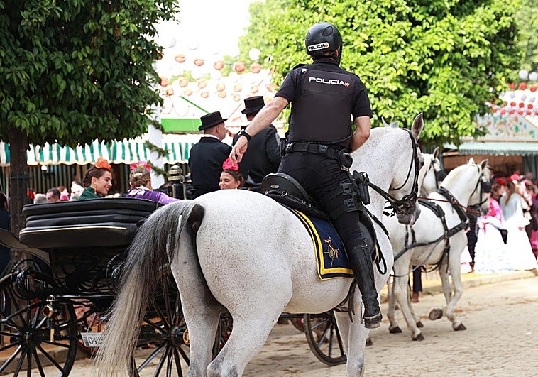 Investigan una presunta agresión sexual a una menor en la Feria de Sevilla