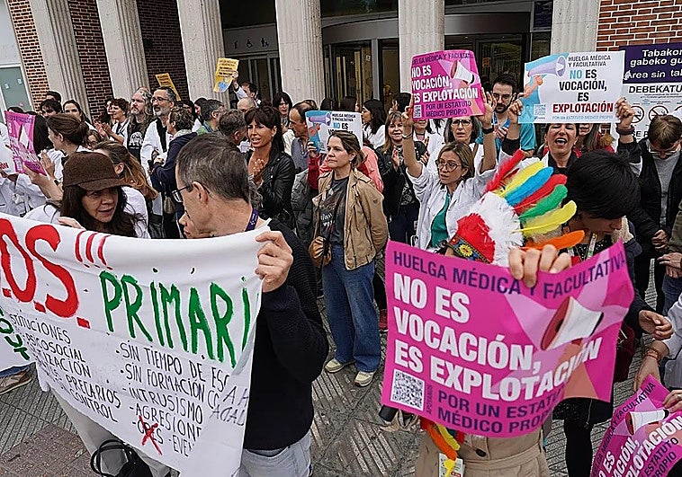 El PNV pide a Sánchez que cese a la ministra de Sanidad por el conflicto con los médicos