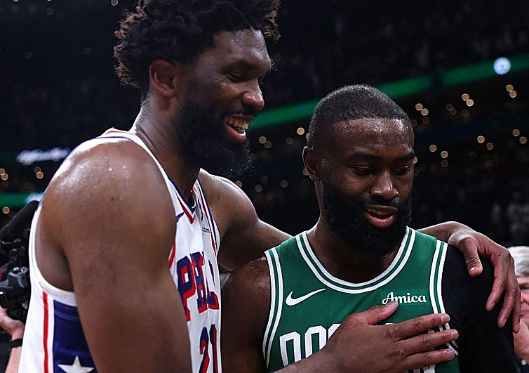 Los Celtics protagonizan un hundimiento histórico ante los Sixers