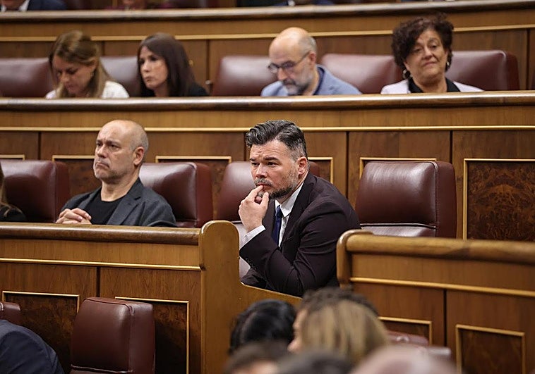 Denuncia interna contra Rufián por impulsar una confluencia «al margen del proyecto de ERC»