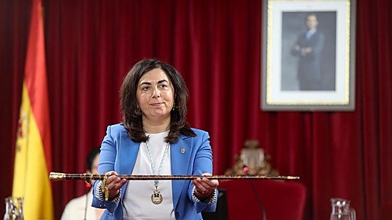 Prospera la moción de censura en Lugo: Candia recupera la Alcaldía para el PP con el apoyo de una concejala tránsfuga