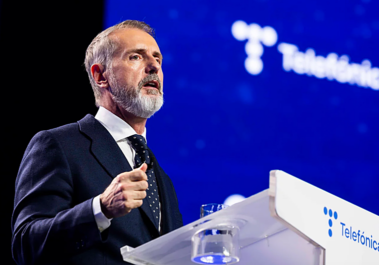 Telefónica pierde 411 millones lastrada por su salida de Hispanoamérica