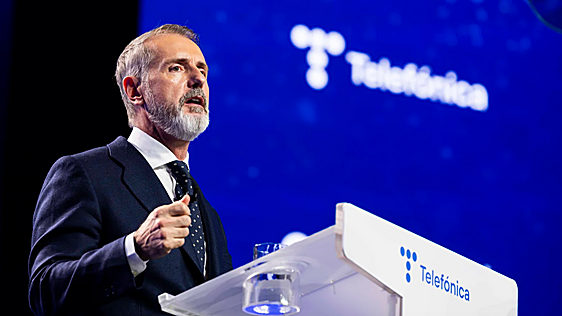 Telefónica pierde 411 millones lastrada por su salida de Hispanoamérica