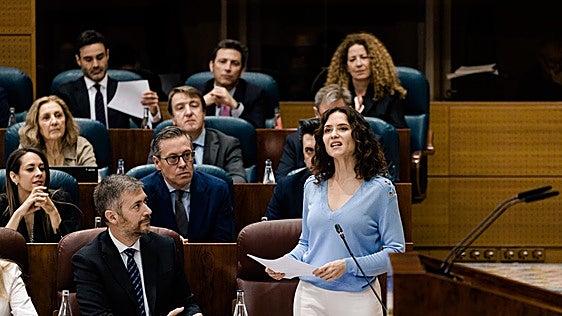 Ayuso continúa el choque con el Gobierno por su viaje a México: «Nosotros no viajamos con prostitutas»