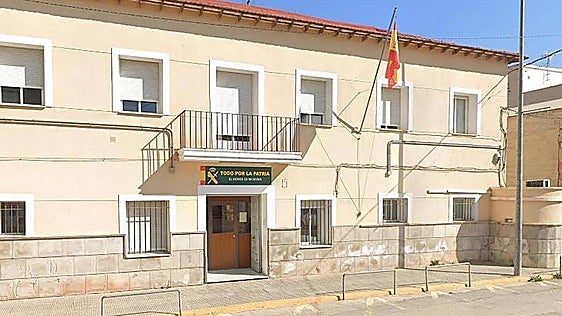 Investigan el presunto crimen machista de un guardia civil, su mujer y su hijo en un cuartel de Alicante