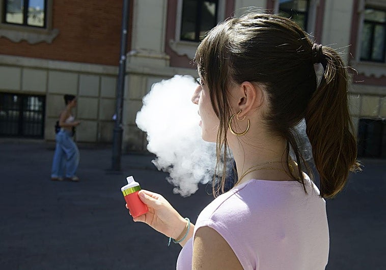 La mitad de los adolescentes españoles ha consumido cigarrillos electrónicos