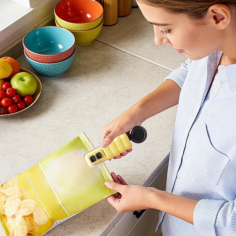 Despídete de las bolsas abiertas con el sellador magnético Wuvfojca y conserva tus alimentos siempre frescos