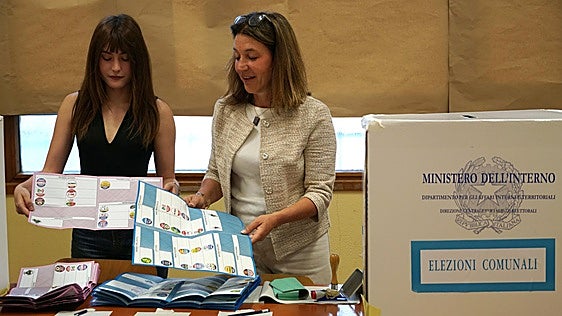 El centroderecha de Meloni aguanta el tipo en las elecciones municipales en Italia
