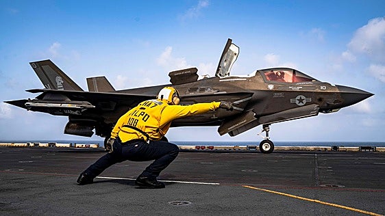 Trump retira de la OTAN la mitad de sus bombarderos, un tercio de los cazas y todos los submarinos