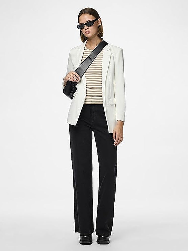 Los mejores blazers de mujer para entretiempo que combinan con todo
