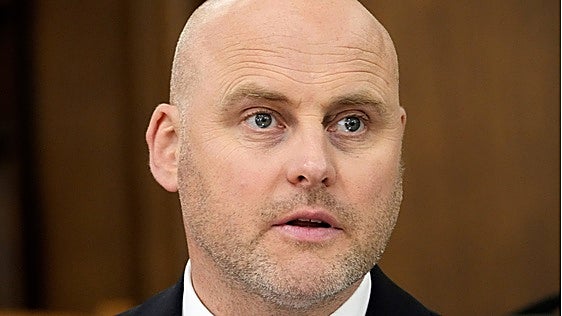 Letonia recupera la estabilidad con la elección del pragmático Kulbergs