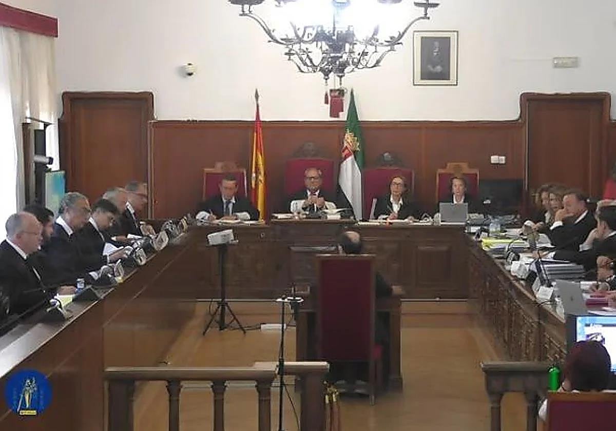 Los directores de los conservatorios confirman que solo oyeron rumores y defienden que David Sánchez trabajó mucho