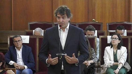 El hermano de Sánchez niega en el juicio que fuera enchufado: «No tengo capacidad de influir en nada»
