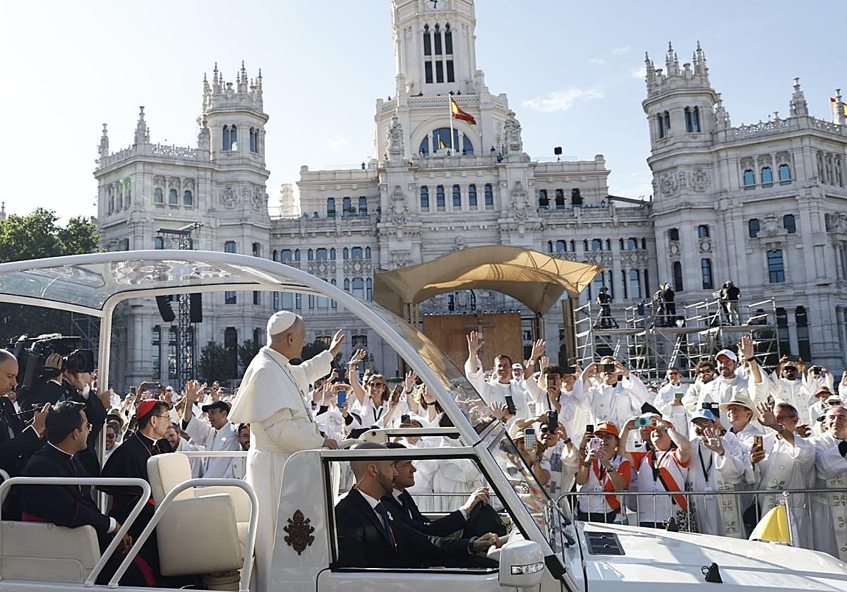 Directo | El Papa se reúne con Sánchez en la Nunciatura antes de partir hacia el Congreso de los Diputados