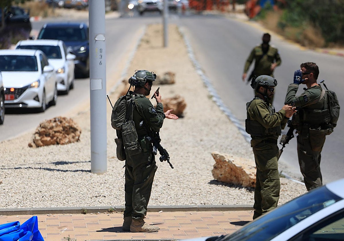 Un ciudadano hebreo muere tiroteado y cinco resultan heridos en un atentado en Israel