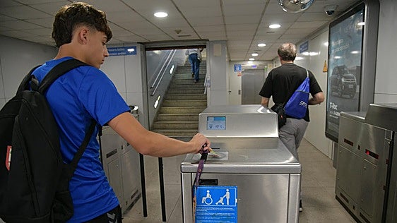 El Gobierno renueva el programa Verano Joven con descuentos de hasta el 90% para viajes en autobús y tren