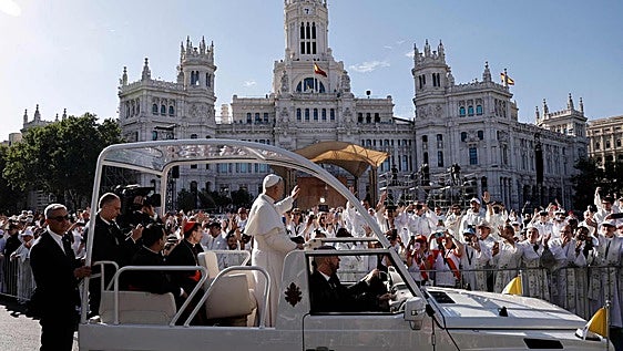 «El éxito impresionante del viaje a España marca un punto de referencia en el pontificado»
