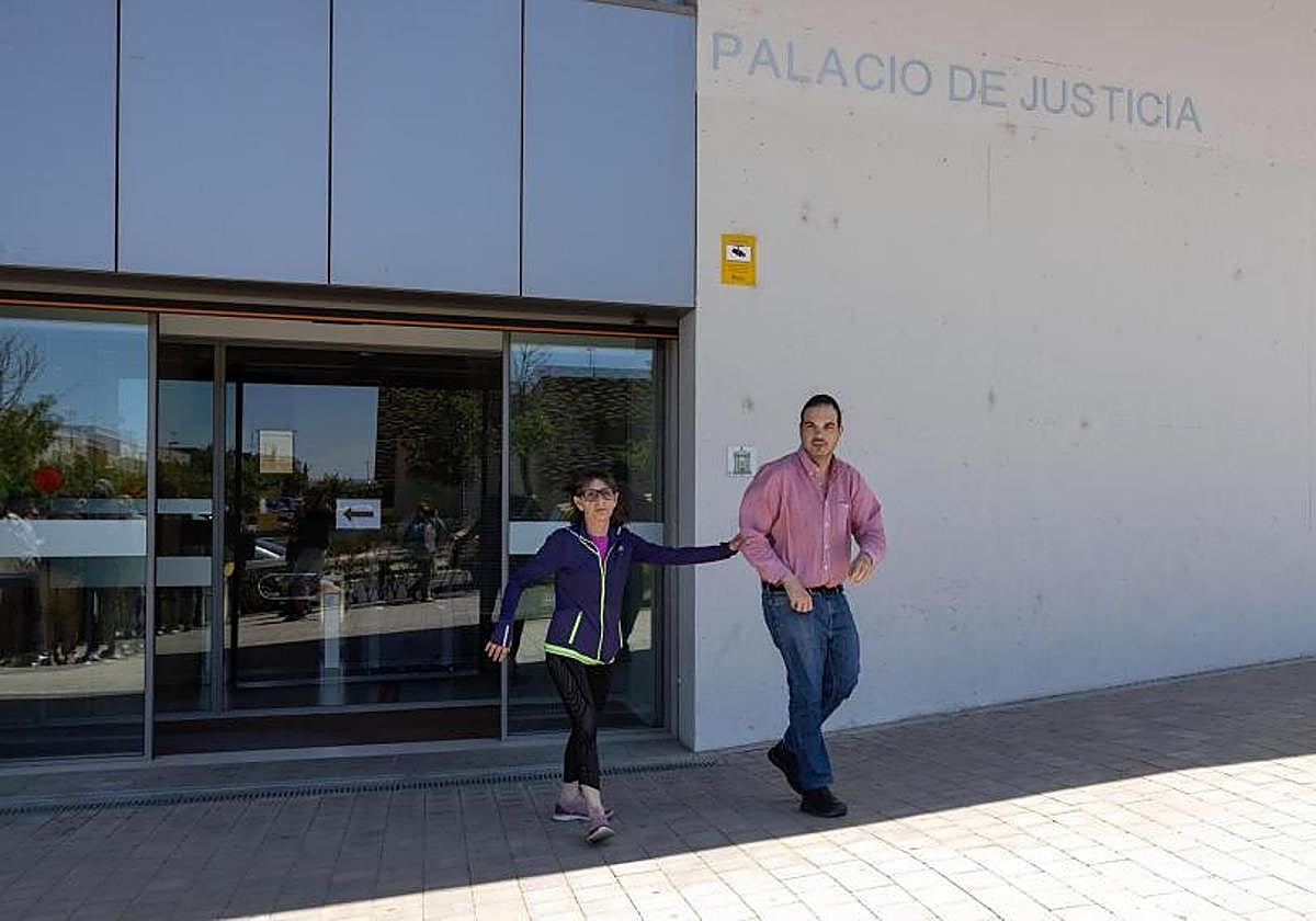 El juez atribuye a Ramón Lázaro desvío de fondos, amaño de partidos y apuestas ilegales