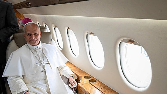 El Papa regresa a Roma en el Falcon del Rey debido a una avería en el avión de Iberia