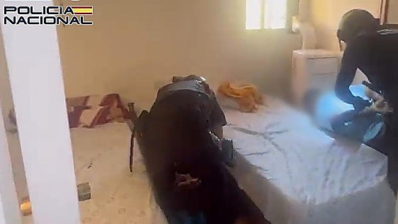 Cae una red que explotaba a transexuales y les obligaba a drogarse en Valencia