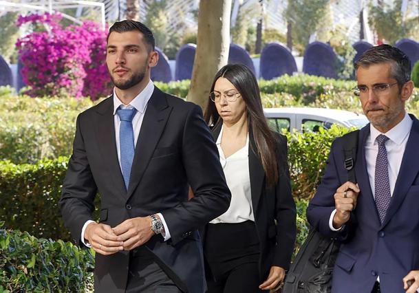 Rafa Mir, genç bir kadına tecavüzden sekiz buçuk yıl hapis cezasına çarptırıldı