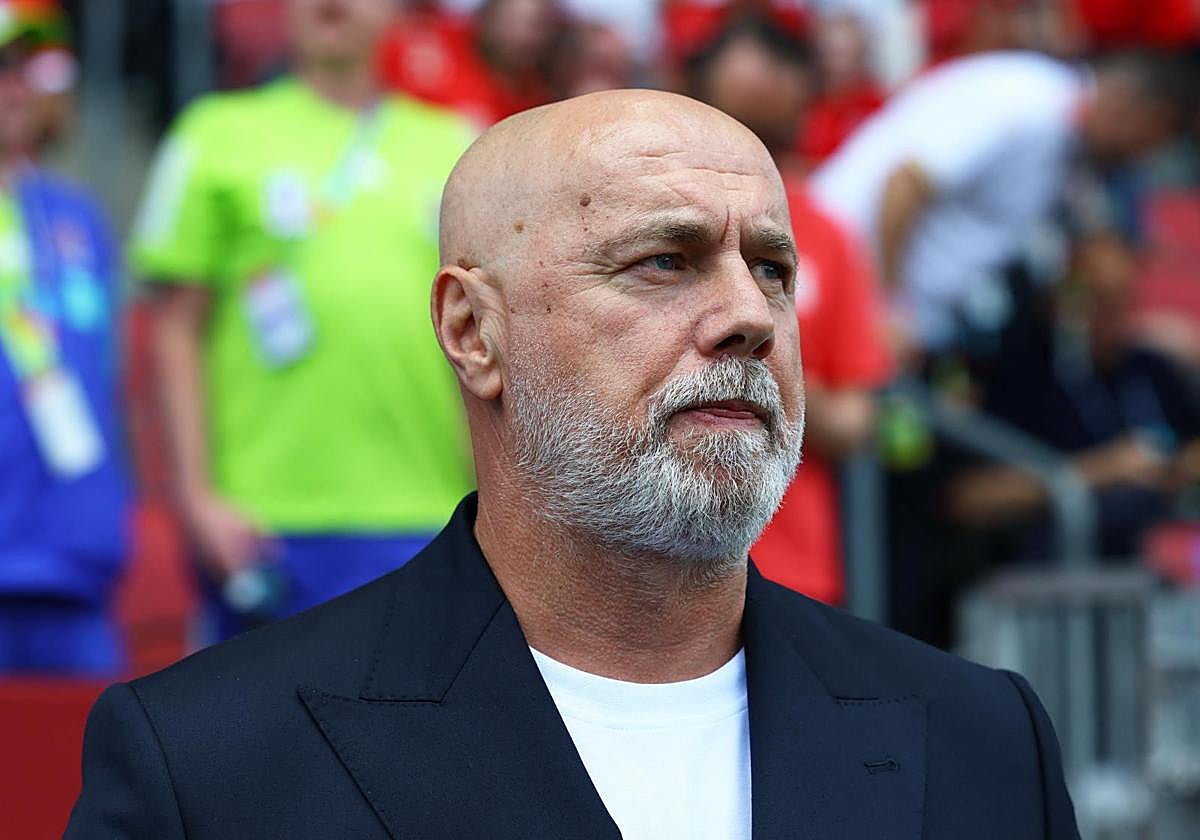 El entrenador de Bosnia y Herzegovina, un jugador profesional de póker que no va de farol en el Mundial