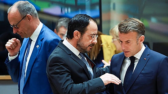 El intento de abrir un diálogo con Putin agrieta la UE