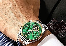 Si te gusta la relojería, no te pierdas estos relojes con esfera verde bosque