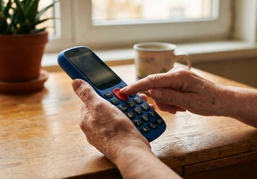 Si buscas móvil sencillo y seguro, no te pierdas estos teléfonos para mayores