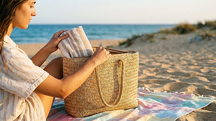 Los mejores capazos para ir a la playa con todo lo que necesitas y mucho estilo