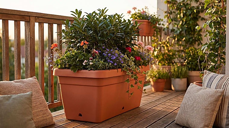 Los mejores maceteros y jardineras grandes para terrazas y jardines