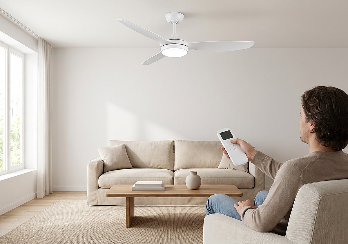 Este ventilador de techo de Cecotec tiene luz, temporizador, mando y ¡mucho más!