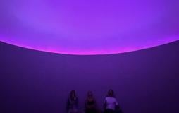 No solo el eclipse: la experiencia lum&iacute;nica que puedes vivir en el pueblo blanco m&aacute;s bonito de C&aacute;diz