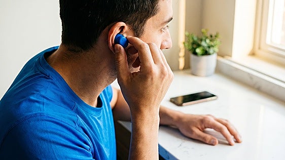 Si buscas buen sonido y batería que dure, no te pierdas estos auriculares baratos