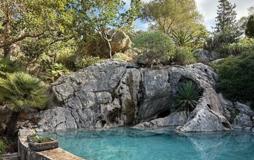 Este jardín de Mallorca te hará amar aún más el Mediterráneo: lo creó una famosa paisajista