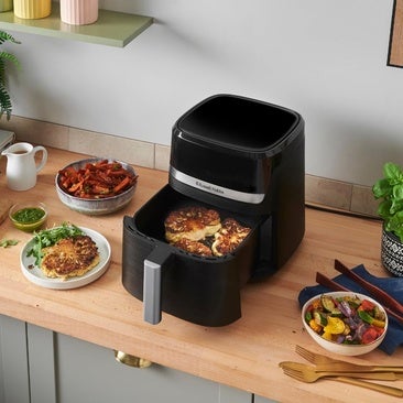 Cocina lo que quieras de forma fácil y rápida con la freidora de aire Russell Hobbs Satisfry