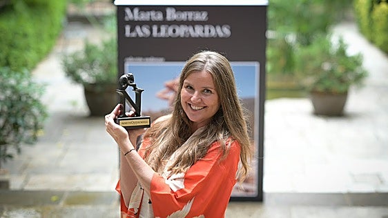 Marta Borraz gana el Tusquets con 'Las leopardas'